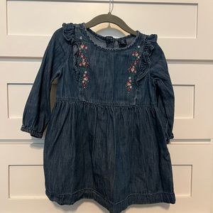 Gap Toddler Denim Dress with Floral and Ruffle Details (2T)